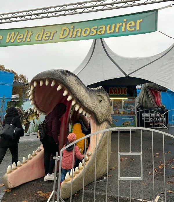 Ausflug unserer Mutter-Kind-Gruppe zur Dinosaurier Ausstellung